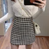 Fashion Women's skirt Woolen Plaid High Waist Slim Buttocks Short Mini Woman skirts Black Beige 1080 3