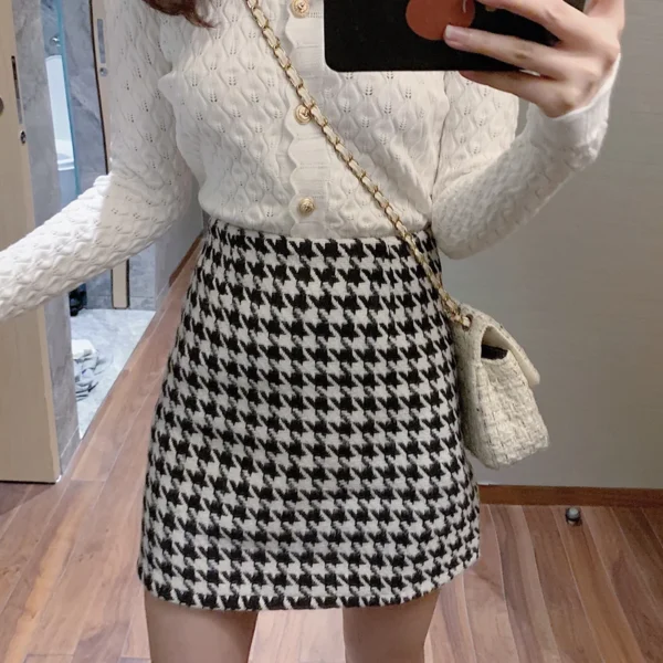 Fashion Women's skirt Woolen Plaid High Waist Slim Buttocks Short Mini Woman skirts Black Beige 1080 3