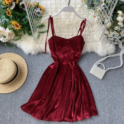 2024 Spring Elegant Spaghetti Strap Sexy Dress Women Black Short Vintage Party Dress Slim High Waist Velvet Mini Dress Vestidos 2