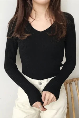 Korean Autumn V Neck Sweater Knitted Fashion Sweaters 2024 Slim Winter Tops For Women Pullover Jumper Pull Femme Truien Dames 2