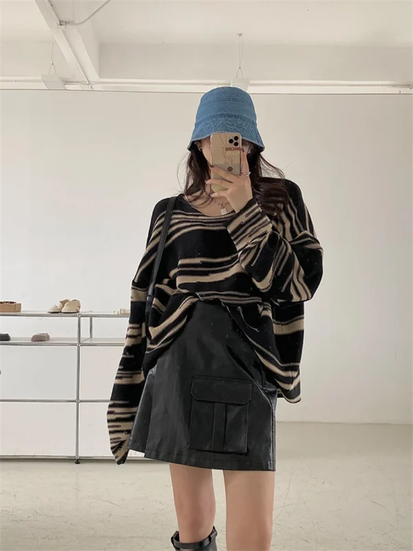 LMQ NEW Women Punk Gothic Striped Long Sleeve Loose Patchwork Sweater Hip Hop Retro Oversize Pullover Casual Knitted Jumpers 3