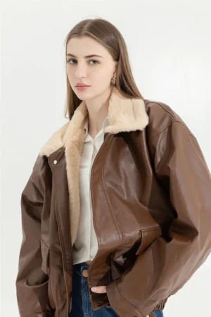 Winter Women's Fur Leather Jacket Long Sleeved Loose Warm Lamb Wool Vintage Thickened Locomotive Lapel Female PU Motorcycle Coat 2