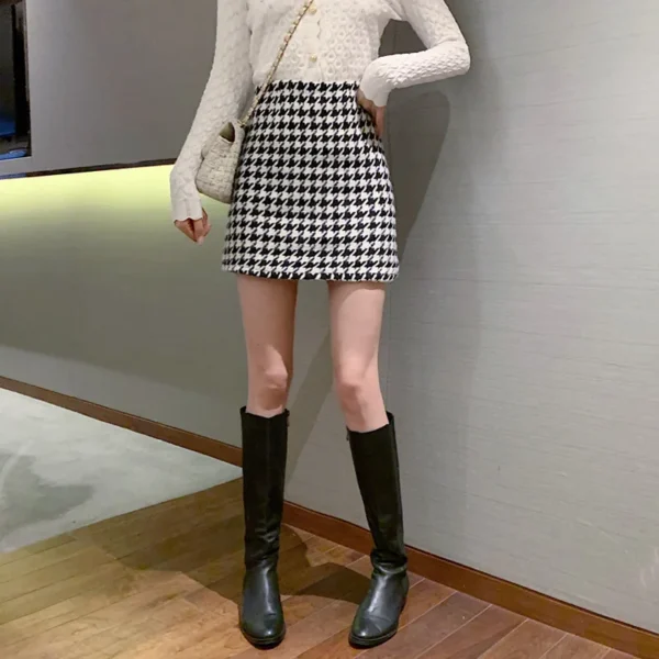 Fashion Women's skirt Woolen Plaid High Waist Slim Buttocks Short Mini Woman skirts Black Beige 1080 5