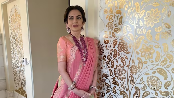 Nita Ambani's Rs 1.4 Lakh Pink Patola Saree Steals The Show At White House  State Lunch | Lifestyle News, Times Now