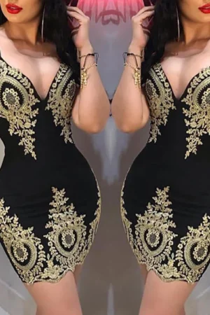 Sexy summer party halter dress Sleeveless slim-fit mini dress with low neck and halter back