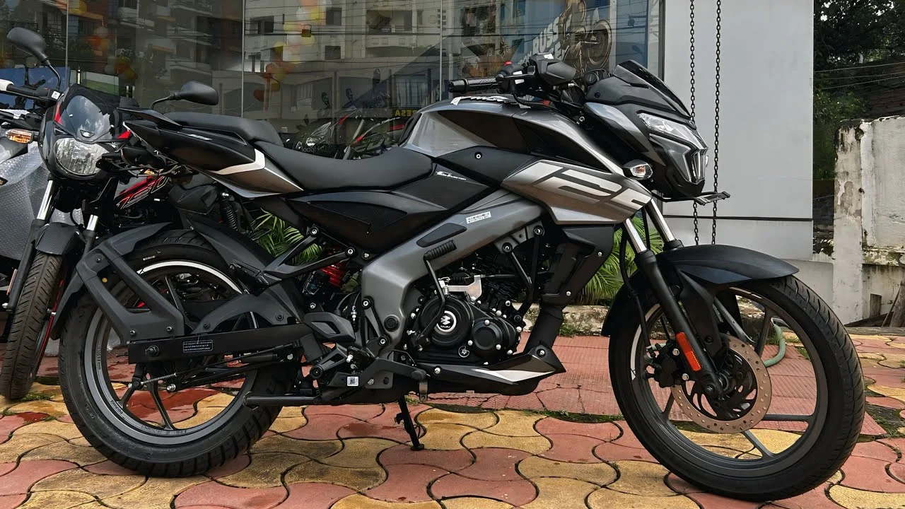 Bajaj Pulsar NS125: Price, Mileage, Features, and Why It’s the Sportiest 125cc Bike